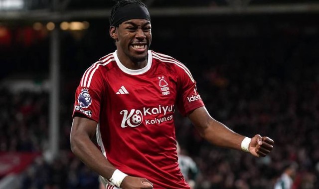 5500万镑转会风暴！曼联800万分成能否成救急金？