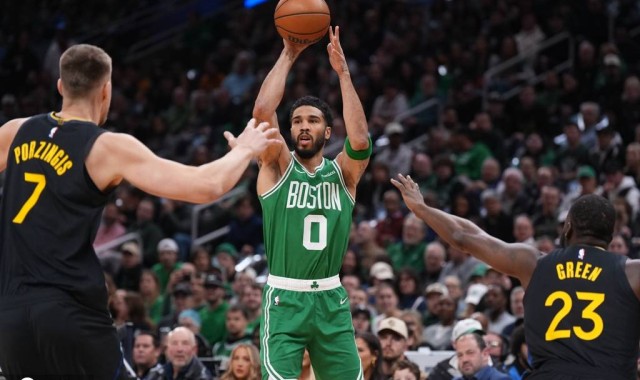 塔图姆24+10布朗32分 凯尔特人大胜勇士