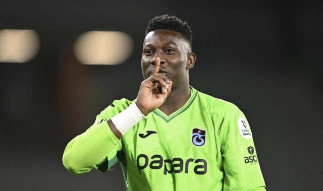 迷之自信！曝奥纳纳执意回归曼联将踢季前赛，欲击败拉门斯重获主力