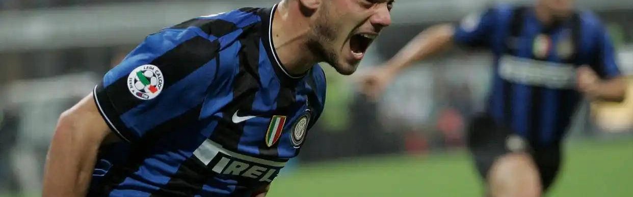 斯内德支持齐沃推动国米球队的转型，劳塔罗的脾气值得关注