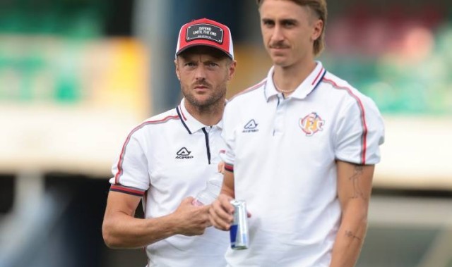 赛前三罐红牛38岁瓦尔迪上演意甲首秀，队友模仿其赛前喝红牛