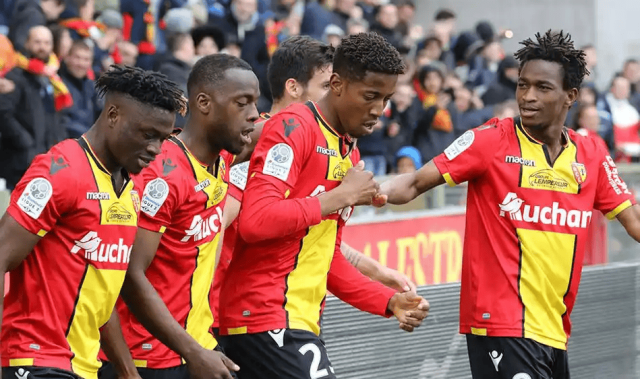 周五011 2月28日03:45前瞻：法甲，斯特拉斯堡VS朗斯