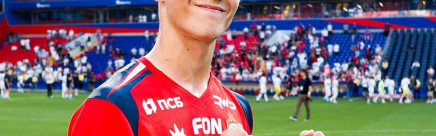 曝曼联或500万签中场小妖！6场3球1助攻，他有儿魔梦尤其敬仰弗爵