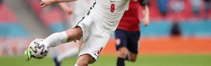 周五008德甲焦点！拜仁主场迎战“克星”门兴，凯恩缺阵，比分进球数精准剖析