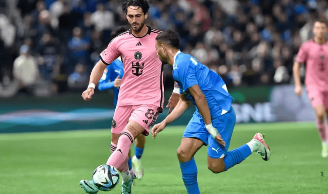 欧冠对决：布兰主场挑战萨尔茨堡，争夺小组出线关键