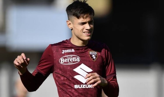 一日意甲动向：特奥转会沙特拿到好待遇，米兰买他接替赖因德斯