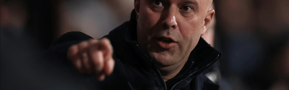 卡拉格最新点评斯洛特：若无缘欧冠，帅位将面临严峻考验