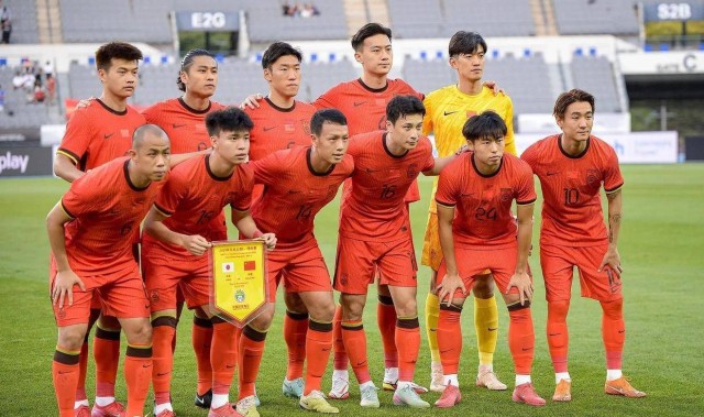 新帅浮出水面！前西甲冠军教头与国足达成执教意向，足协技术委员会大力支持