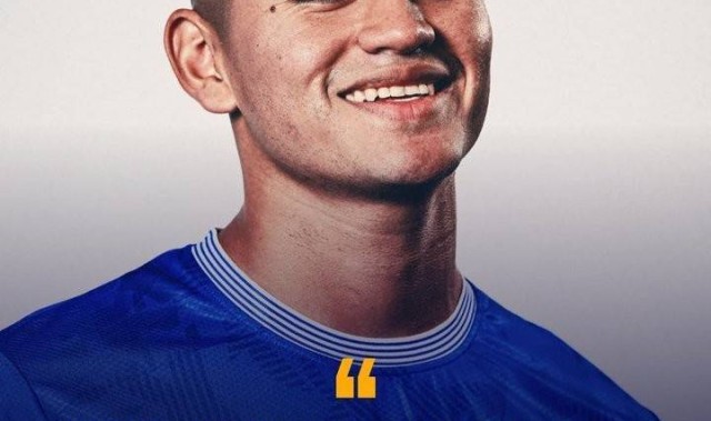 官方：埃弗顿买断阿尔卡拉斯&amp;签约2年，据悉费用1500万欧+300万欧