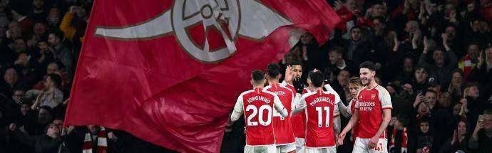 阿森纳，对阵，巴黎圣曼，欧冠半决赛打响：残阵枪手对抗法甲霸主，胜负难料！