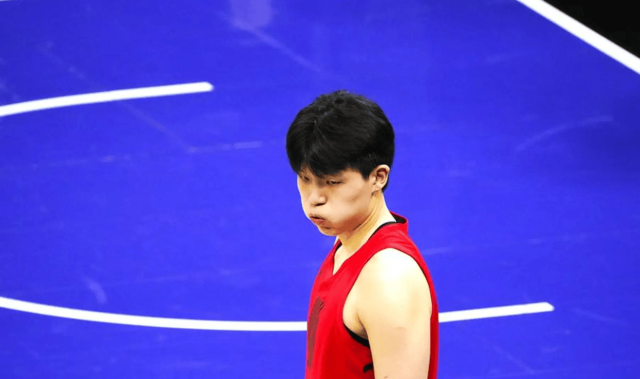 杨瀚森附加赛再受冷遇 他的新秀季已经结束了？