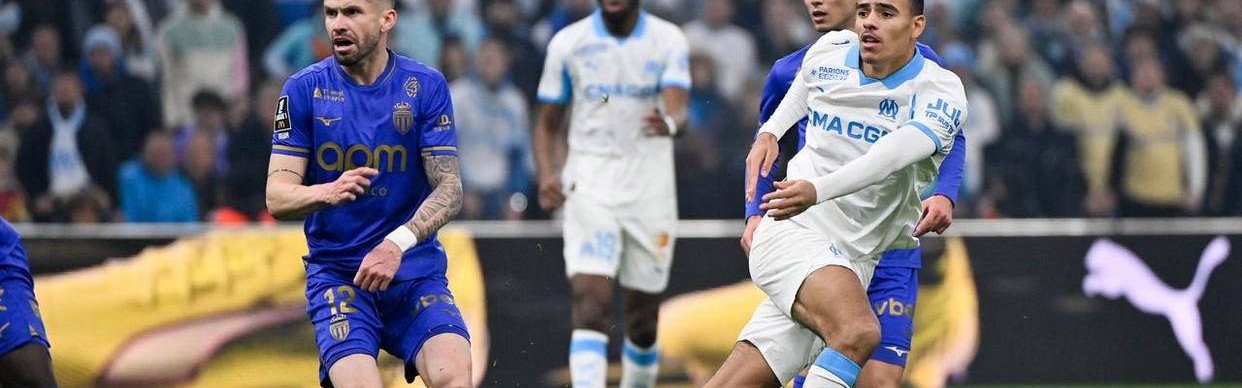 法甲最新积分榜更新：朗斯逆转登顶，冠军争夺激烈异常