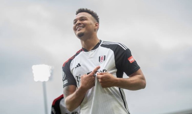 记者：转会费约4000万欧，亚特兰大正和富勒姆谈判引进前锋穆尼兹