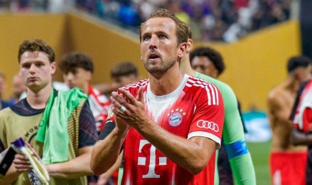 阿联酋航空七年长约落定拜仁，德甲天空再现沙漠之鹰