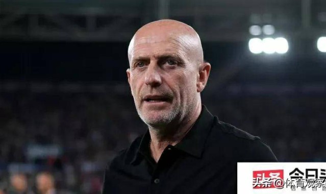 4-1皇马遇金球尴尬无碍领跑西甲！基耶萨+伊萨克闪耀，利物浦晋级